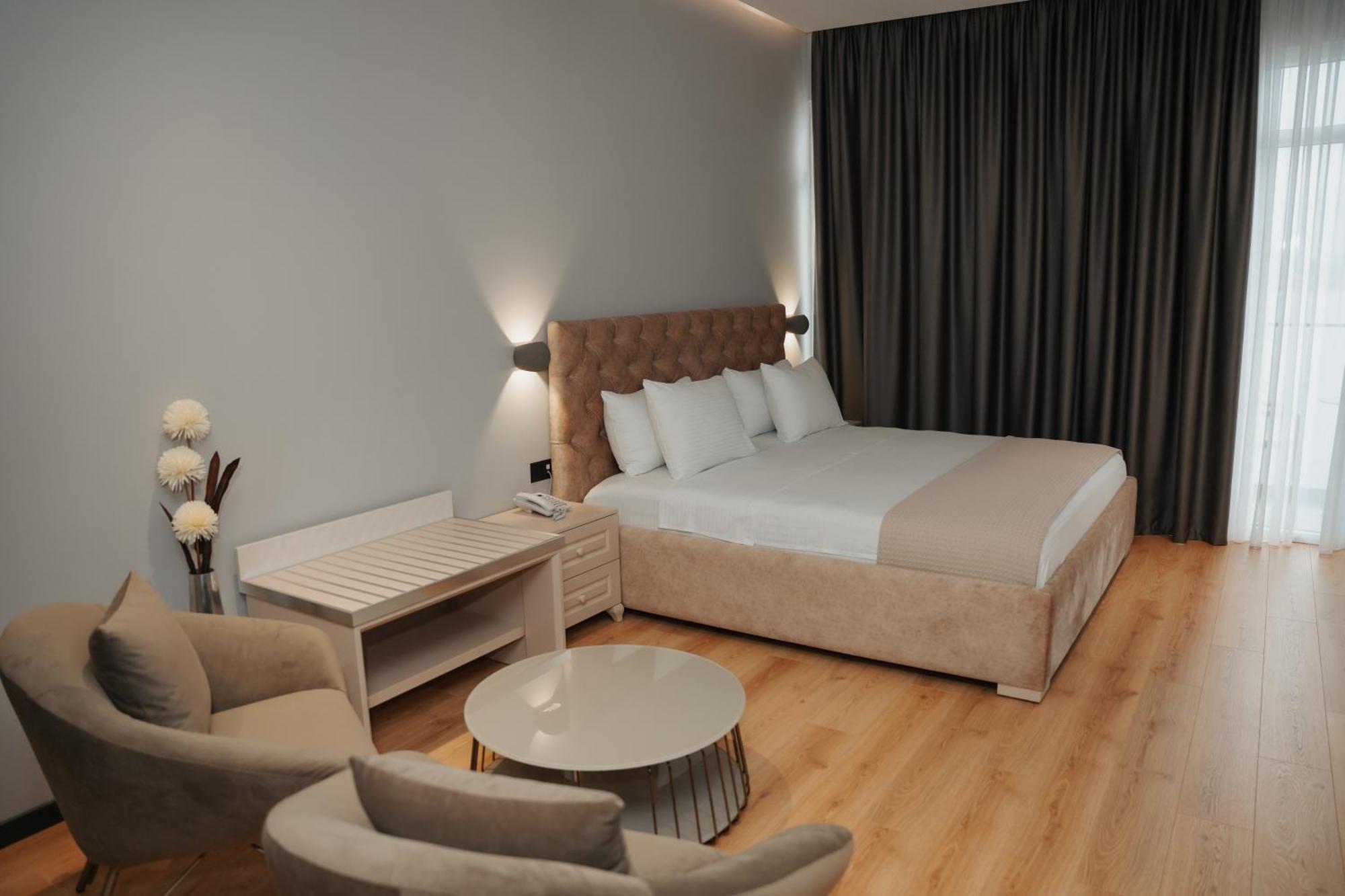 Toer Hotel & Spa ซารานเดอ ภายนอก รูปภาพ