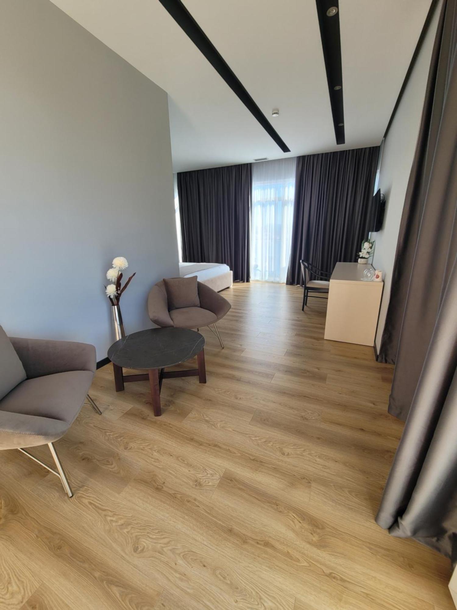 Toer Hotel & Spa ซารานเดอ ภายนอก รูปภาพ